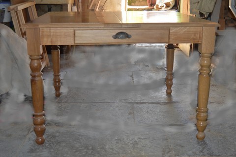 Table en chene ébéniste